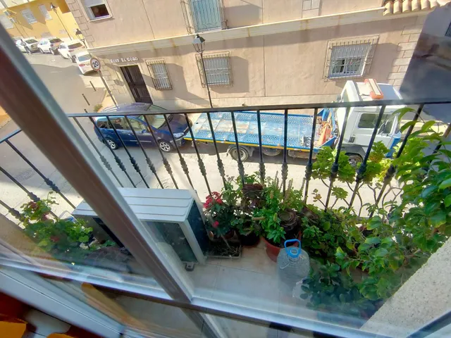 Venta de Lote con Bajo Comercial y Vivienda en Cuevas del Al - foto 4
