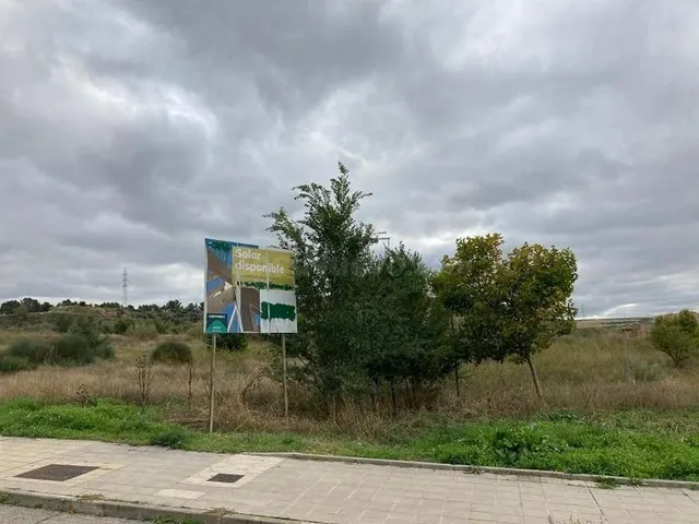 Terreno urbano para construir en venta en c. de la barca, se - foto 2