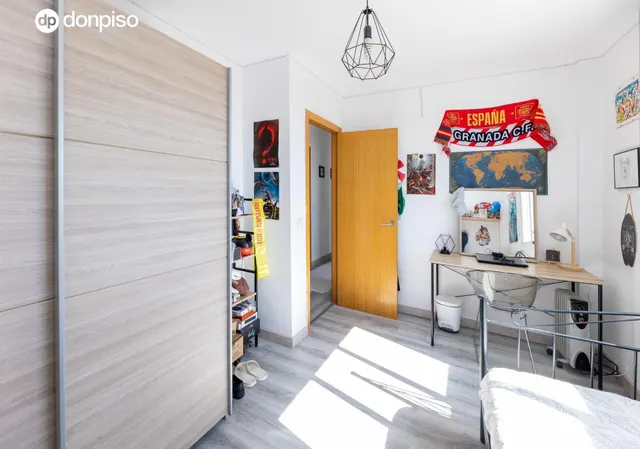 Bonita Casa en Nivar — 24
