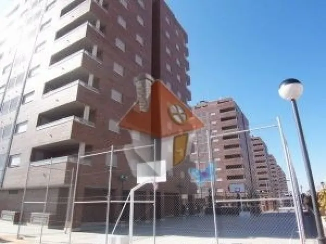 VENTA DE PLAZA DE GARAJE EN GRECO 8 — 22