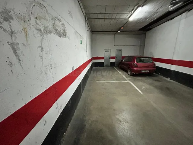 SE ALQUILA PLAZA DE GARAJE DOBLE EN MARIA AUXILIADORA. - foto 3