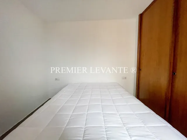 Vivienda en Centro, 4 hab y 2 baños, reformada, con ascensor. — 21