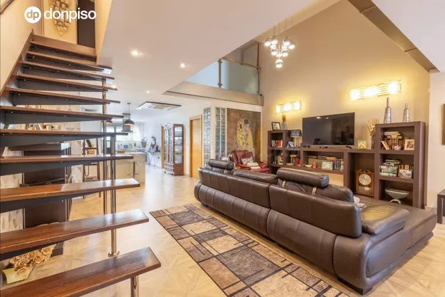 Exclusivo dúplex tipo loft de 225 m2 con apartamento independiente en una ubicación inmejorable — 2