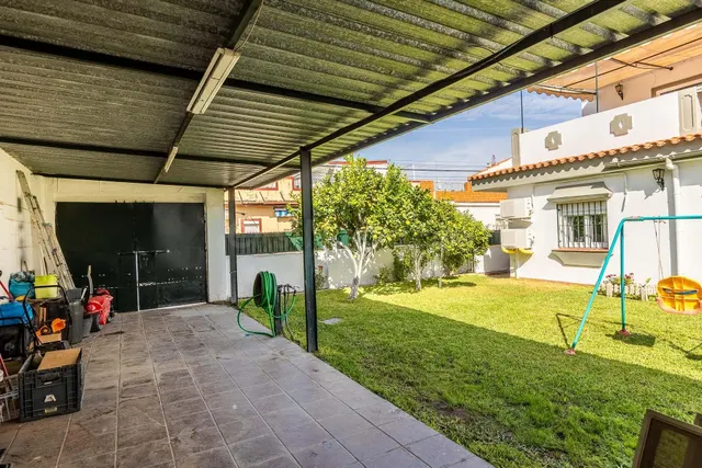 Espaciosa vivienda pareada con jardín, piscina, garaje y gran terraza en Mairena del Aljarafe — 5