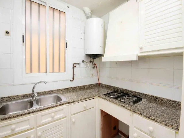 Amplia Planta Baja en c/Monistrol (Vila de Gràcia) Barcelona - foto 5