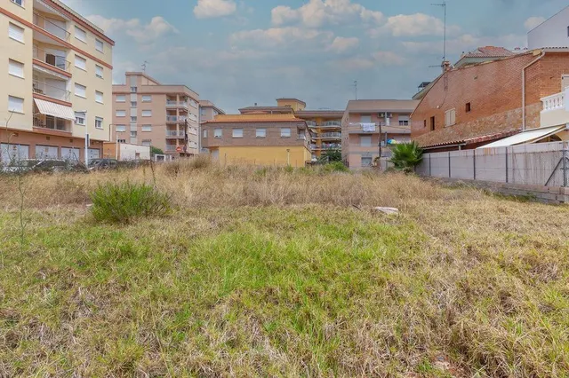 SUELO URBANO RESIDENCIAL PRÓXIMO A LA PLAYA. SIN COMISIÓN DE - foto 2