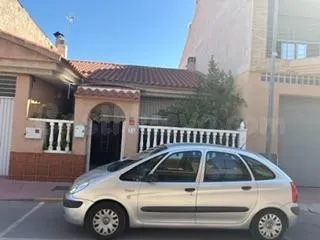 CASA EN EL CENTRO CON PATIO DE 70M2 - foto 2