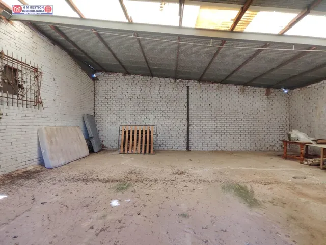 Amplia Nave Industrial en Alcázar de San Juan - Oportunidad  - foto 3