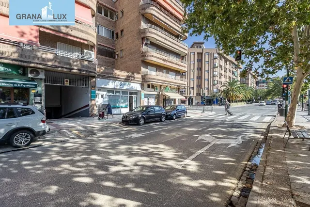 Garaje doble en venta en Urbanización Parque del Genil – Granada Capital — 11
