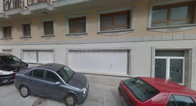 LOCAL EN VENTA EN VIVEIRO - foto 3