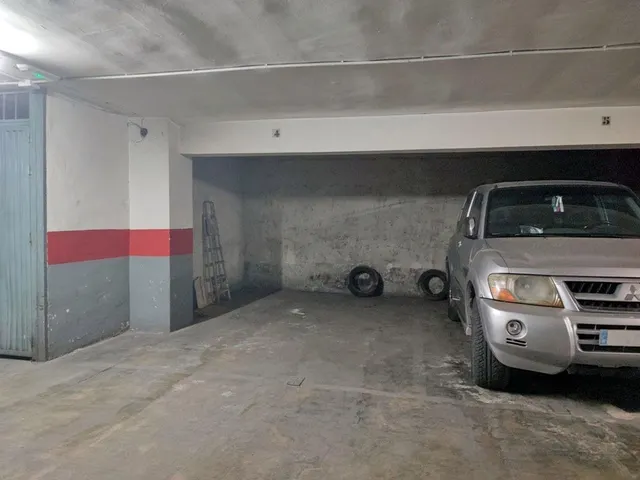 Plaza de garaje en alquiler en Gran Capitán — 6