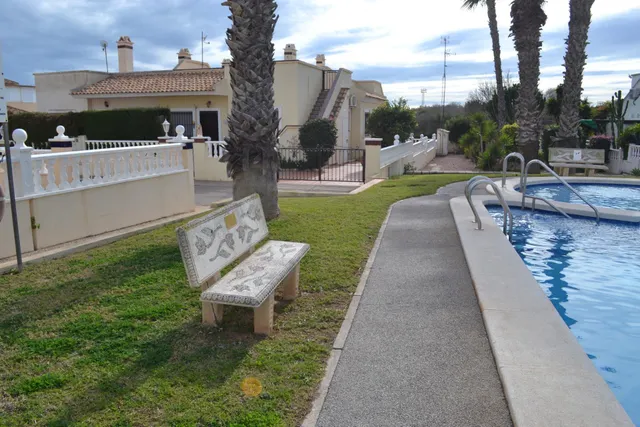 Casa 3 habitaciones 100m² en venta - La Zenia — 45