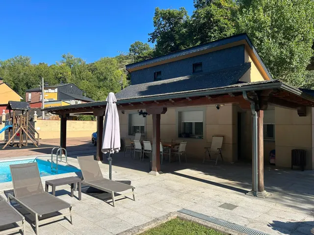 ESPECTACULAR FINCA CON CHALET A 5 MIN DE PONFERRADA - foto 4