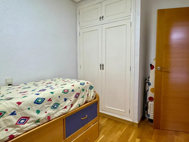Piso 3 dormitorios con garaje en El Barrio del Carmen — 27