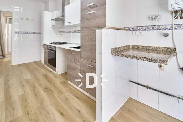 SE VENDE BONITA VIVIENDA EN BENETUSSER - foto 5