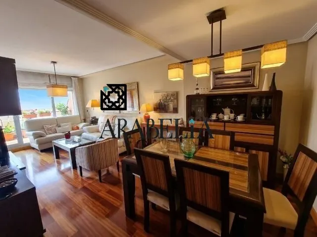 EXCLUSIVA VIVIENDA EN VIAL NORTE - foto 5