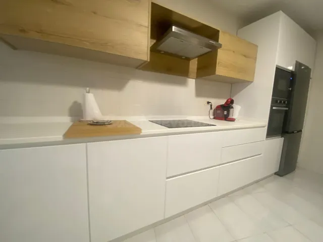 Amplio y Luminoso Piso en Camino de Santiago - foto 4