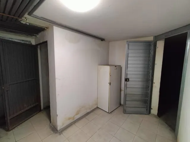 DISPONIBLE 100M2 PARA REALIZAR TRASTEROS EN PALENCIA — 9