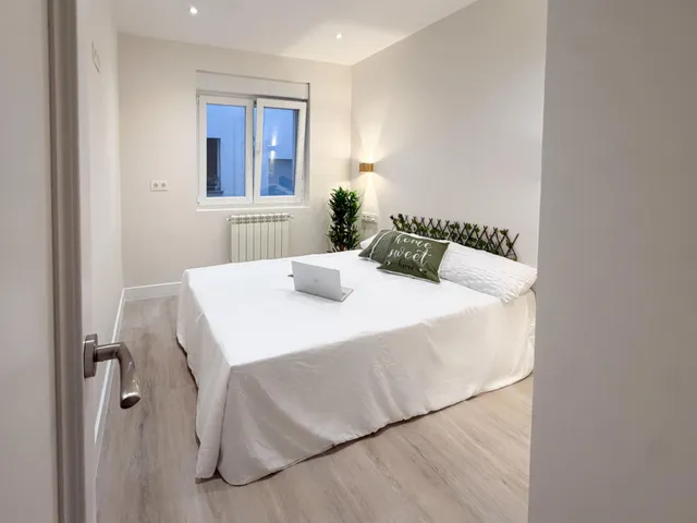Piso reformado y luminoso de 2 habitaciones junto al campus del milán Oviedo — 11