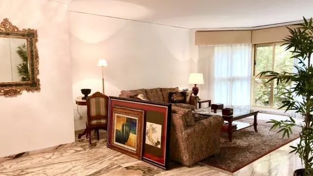 VIVIENDA EN ALQUILER SITUADA EN EL CENTRO DE LA CIUDAD — 6
