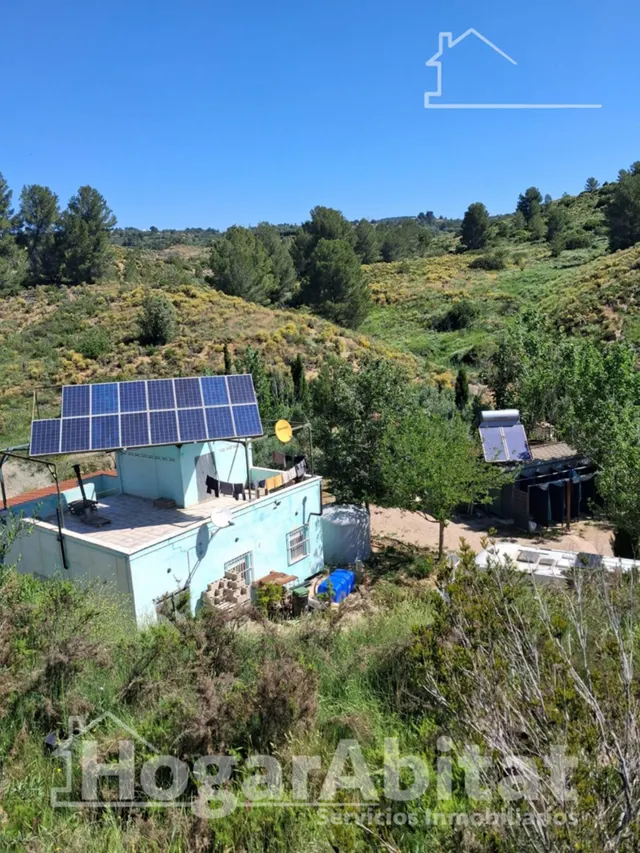 CHALET CON JARDÍN Y CON MUCHAS POSIBILIDADES — 14
