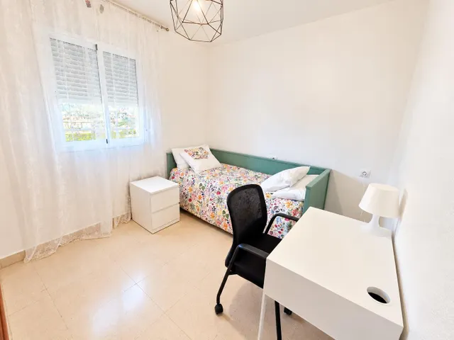 ¡estudia y disfruta de tu nuevo hogar! habitaciones frente a la universidad europea — 14