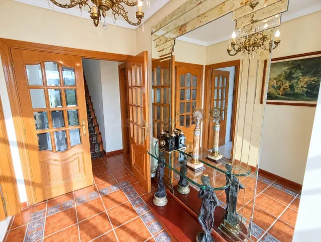 EXCLUSIVA PROPIEDAD EN PARCELA DE 5.000 M2 CON PISCINA, Y VI - foto 2