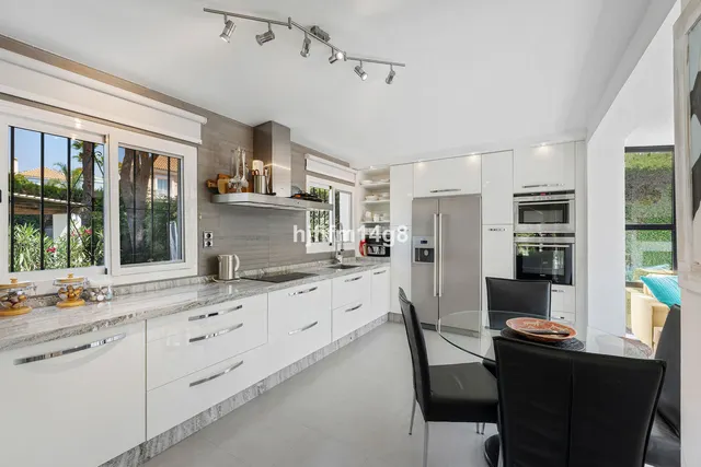 Chalet 5 habitaciones 168m² en venta - Marbella — 11