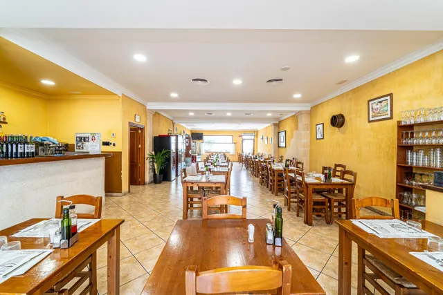 Restaurante de 541m2 en pleno funcionamiento en Maria de la Salud — 33