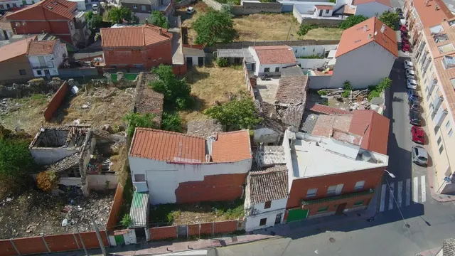 Oportunidad de inversión y desarrollo en el centro de Ciempo - foto 4