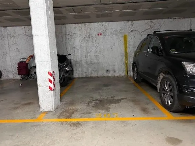 Plaza de parking en alquiler en la calle Casanovas i Bosch ,