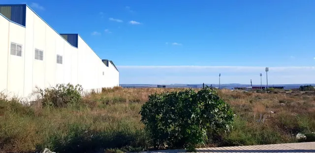 Terreno rural en alquiler - MERCADONA — 13