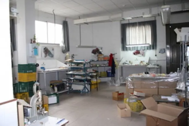 ¡¡¡ PRECIO REBAJADO !!! Local comercial en planta baja de 432 m2. — 9