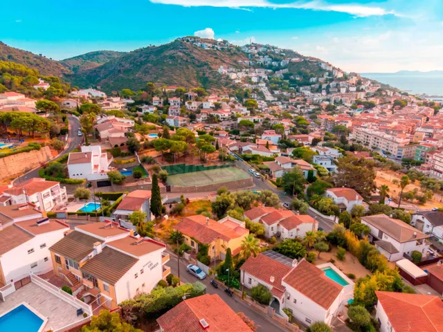 Casa o chalet independiente en venta en los Grecs - foto 3