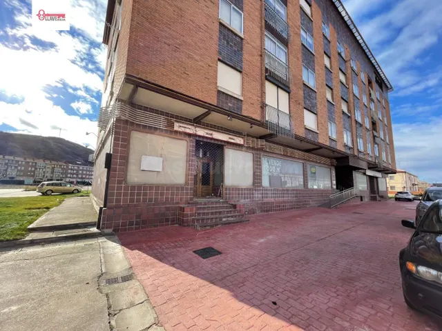 Local comercial en venta en Belorado - foto 2