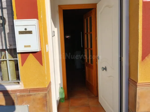 A. Encantador Adosado en La Victoria, Córdoba por solo €128,000. Luminoso y cochera propia y gran patio privado. — 2