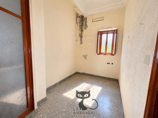 INVERSORES: 635 m2 CONSTRUIDOS EN BENETÚSSER POR 350.000 € — 17