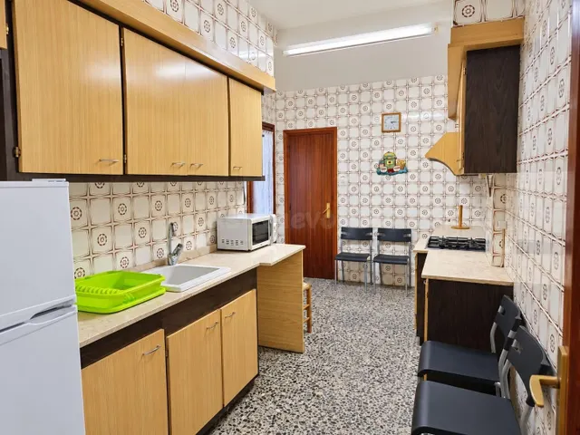 VIVIENDA CON CUATRO DORMITORIOS EN MUY BUEN ESTADO - foto 4