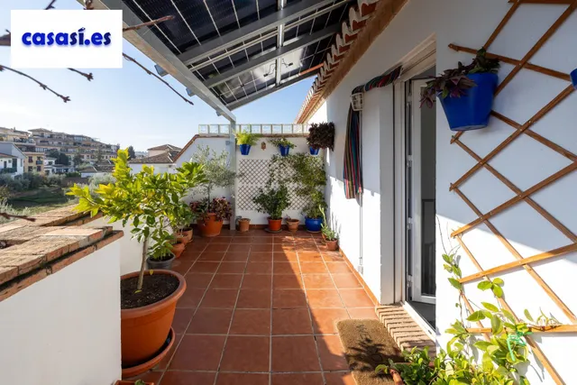 Maravillosa casa  a pocos minutos  andando  al  centro de La Zubia — 38