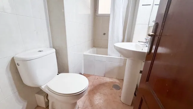 Venta en Calle MARROQUINA MORATALAZ — 22