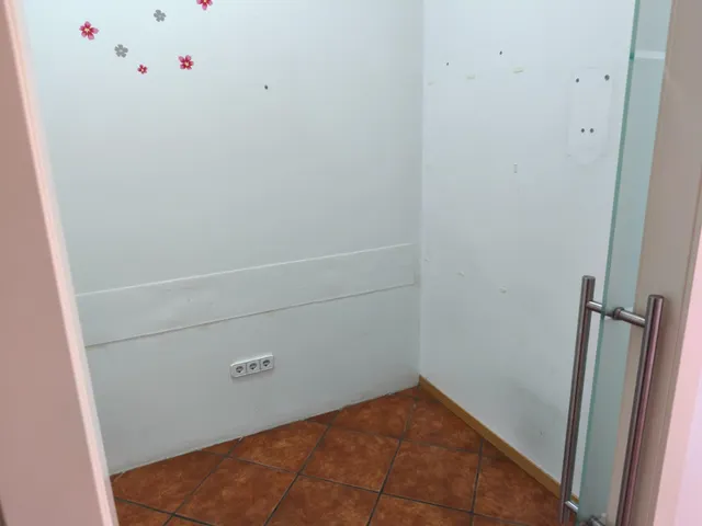 EN EXCLUSIVA LOCAL EN VENTA EN AVENIDA MOLIERE, MALAGA — 12
