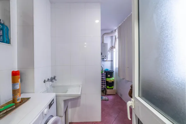 Piso reformado con piscina y garaje — 7
