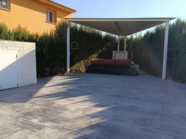 Casa con terreno 2 casas más y piscina privada. — 6
