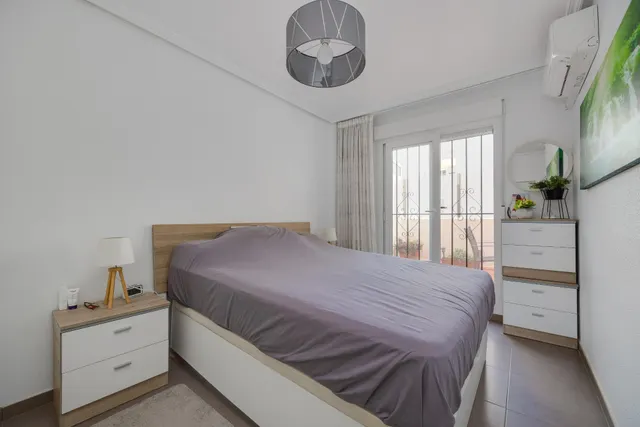 APARTAMENTO DE 3 DORMITORIOS 1 BAÑO 1 ASEO EN TORREVIEJA (PLAYA DEL CURA) — 17