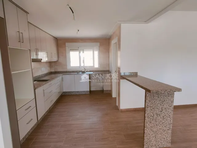 SE VENDE CHALET DE OBRA NUEVA AL LADO DEL PUEBLO DE MACISVENDA-ABANILLA — 26