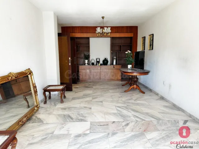 AMPLIO Y LUMINOSO PISO EN PLAZA DE ANDALUCÍA - 4 habitacione - foto 5