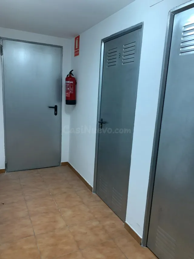 TRASTERO MUY CENTRICO A LA VENTA - foto 3
