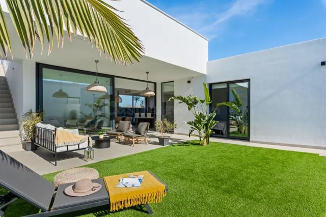 Detached villas  located in Mar De Cristal — 2