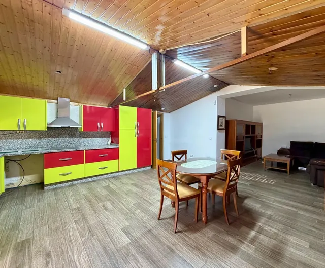 Finca en Mollina con casa, piscina, pista de tenis y 7.000 m2 de olivar. — 8