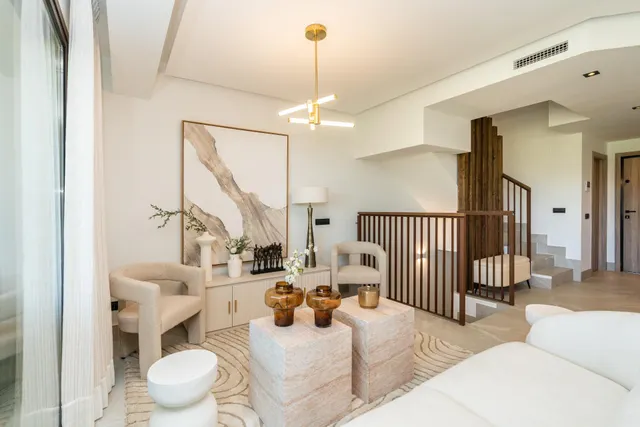 Un nuevo proyecto en La Cala Resort compuesto por 26 amplios adosados en primera línea de golf con vistas panorámicas sobre el residencial y el valle de Mijas. — 16